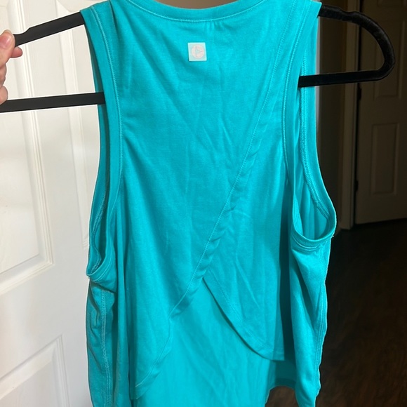 Turquoise athletic tank - Picture 3 of 3